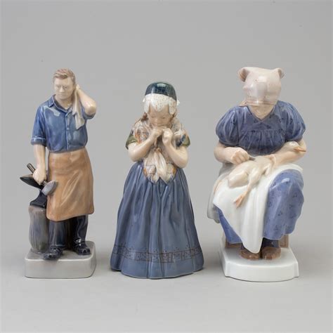 Three Royal Copenhagen porcelain figurines, Denmark, 20th century. - Bukowskis