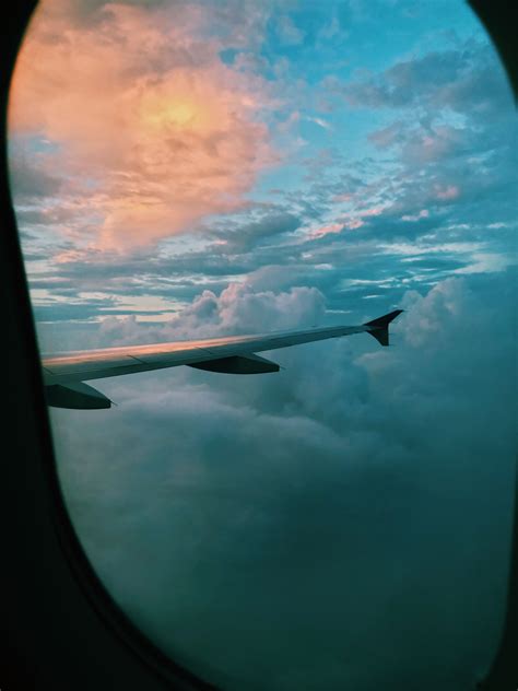 Perks of Having the Window Seat | Airplane Views