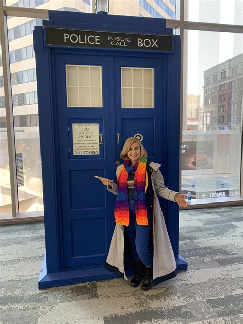 Ultimate cosplay: The Thirteenth Doctor costume - Lovarzi Blog