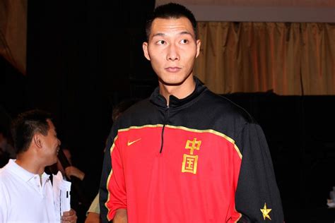 Free Agent Yi Jianlian Could Miss NBA Season With MCL Strain - SBNation.com