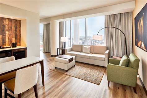 Embassy Suites by Hilton Nashville Downtown Opens | Hilton News