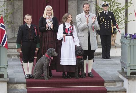 Norwegian Royal Family greeted the traditional children's parade