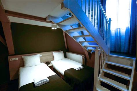 10 Best Cheap Hotels in Amsterdam From € 34 / £ 29 in 2024