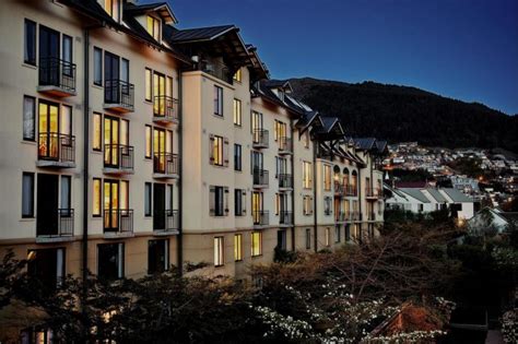 Hotel St Moritz - ACCOMMODATION