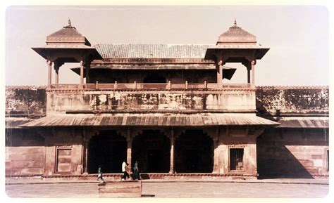 Fatehpur Sikri: UNESCO's Ghost Town - Sophie's World Travel Inspiration