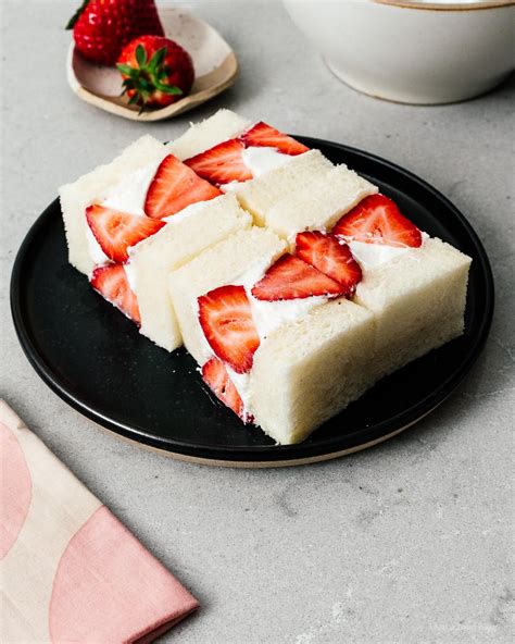 Japanese Fruit Sandwich: Strawberry Sando Recipe · i am a food blog ...