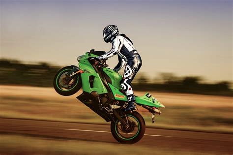 Wheelie Wallpapers - Top Free Wheelie Backgrounds - WallpaperAccess