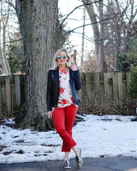 What to Wear with Red Pants | 3 Outfit Ideas - Doused in Pink