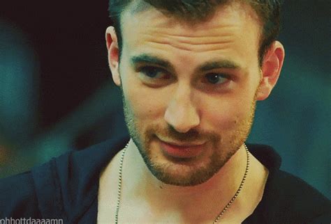 Ownt que sorrisinho safado! *-* Capitan America Chris Evans, Chris ...