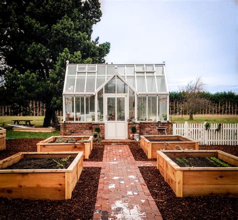 Custom Greenhouses | Image Gallery | BC Greenhouse Builders Ltd. | Outdoor greenhouse, Backyard ...