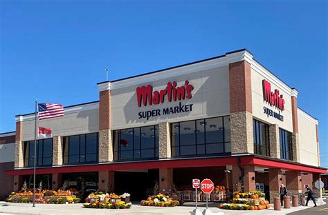 Martin’s Super Markets Celebrates Grand Opening Of Elkhart, IN store