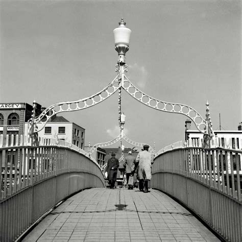 The Ha’Penny bridge – A bridge of many names and stories | The Mont