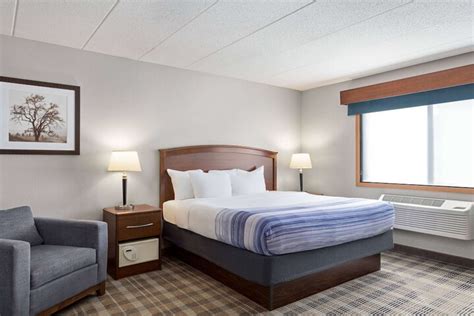 AmericInn by Wyndham Bemidji Bemidji | Bookonline.com