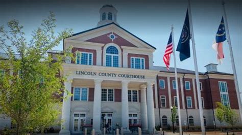 Lincoln County Courthouse | North Carolina Judicial Branch