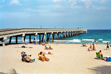 Deerfield Beach Pier | View of the fishing pier, one of seve… | Flickr