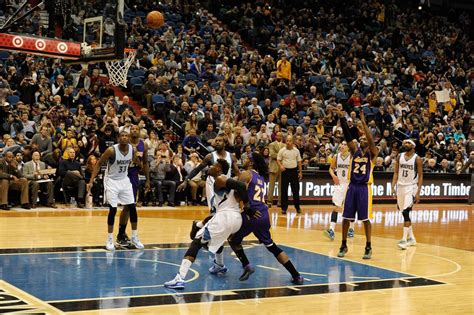 Photos: Lakers vs. Timberwolves (12/14/14) Photo Gallery | NBA.com