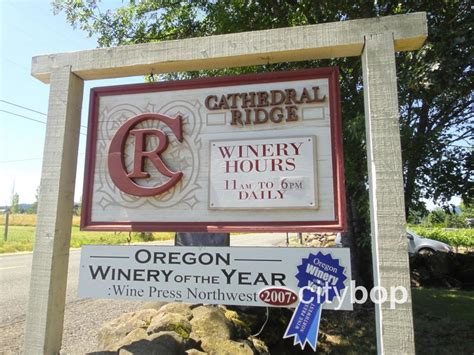 5 BEST Hood River Wineries