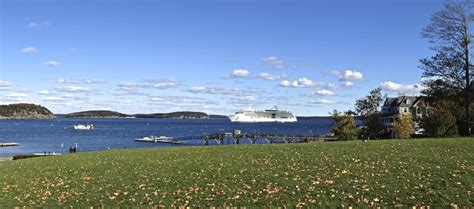 Fall Foliage Cruise / Bar Harbor and cruise ship.jpg