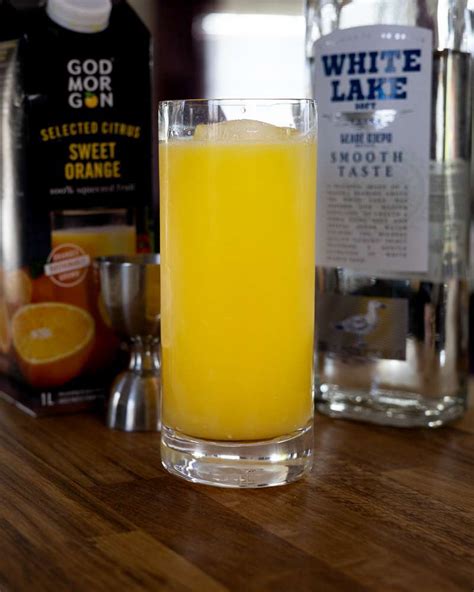 Screwdriver Cocktail Recipe - DrinkExistence