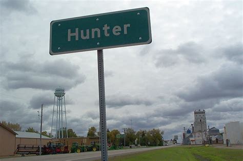 Hunter Funeral Homes, funeral services & flowers in North Dakota