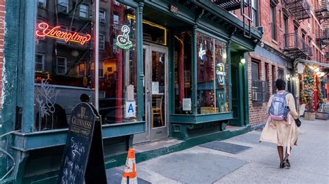 Discover New York City’s seven best dive bars – The Frontier Post