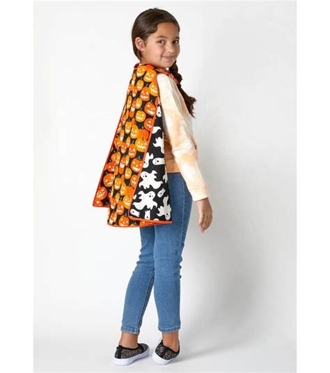 Reversible Halloween Cape | Halloween capes, Cotton fabric, Silk fabric