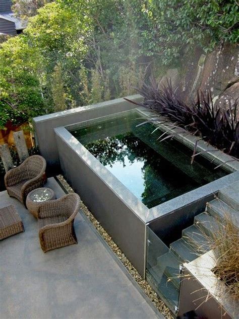 18 Gorgeous Plunge Pools For Tiny Backyard | HomeMydesign