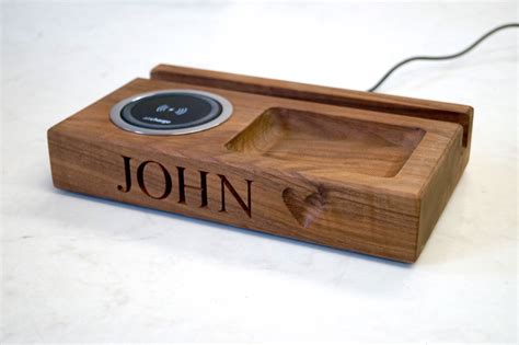 Wooden Wireless Smartphone Charger | MakeMeSomethingSpecial.com