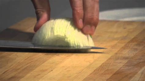 Daniel Humm Prepares Onions - Recipe Flow