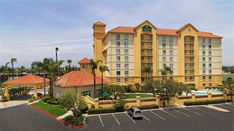 La Quinta Inn & Suites by Wyndham Ontario Airport - Todd + Associates