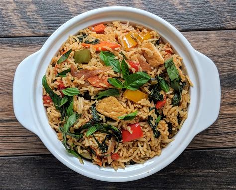 Vegan Thai Basil Fried Rice Recipe | VegeCravings