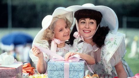 Mommie Dearest (1981) | Movieweb