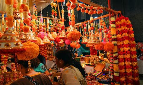 Diwali Shopping Markets Of Gurgaon - Shop This Diwali Festive Season