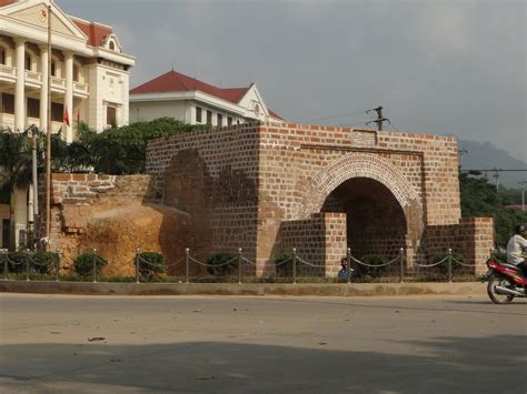 Vietnam Landmarks - Thành nhà Mạc (Tuyen Quang,Viet Nam)