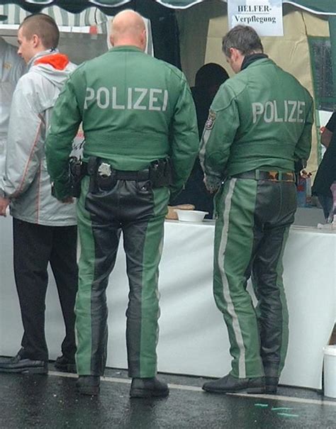 Hot Cops in Boots — German motorcycle cops in leather uniform ...