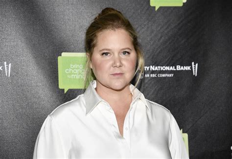 Amy Schumer reveals she has Cushing syndrome, hormonal disorder that ...