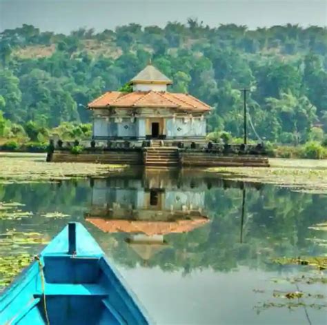 Varanga Jain Temple - Kalavady Farmstay