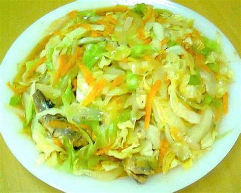 Ginisang Repolyo at Carrots with Sardinas | Seafood recipes, Recipes, Vegetable recipes