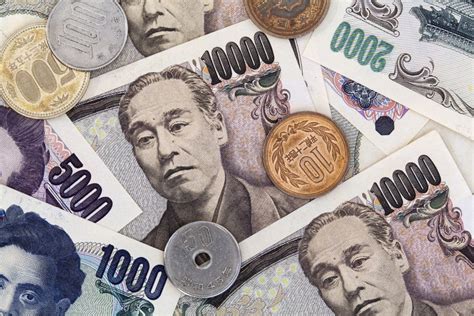 A Traveler's Guide to Japanese Currency: The Yen