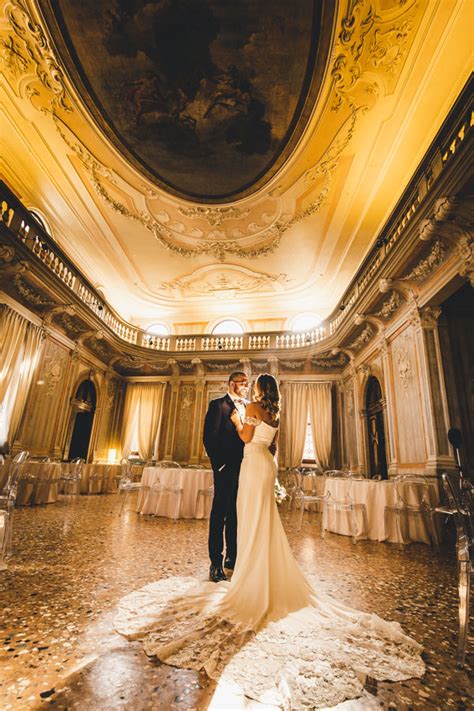 Wedding on a Gondola in Venice... - Photographer Venice, Italy, CB ...