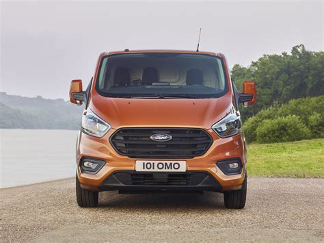 2017 Ford Transit Custom News and Information