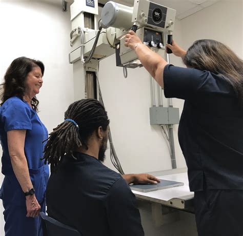 Orange County X-Ray Technician School: Learn to Become an X-Ray Tech