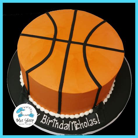 Buttercream Basketball Birthday Cake | Bolos de esportes, Bolo dia dos namorados, Bolo de basquete