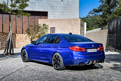 BMW M5 (BMW M5) - стоимость, цена, характеристика и фото автомобиля ...