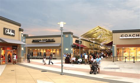 Cincinnati Premium Outlets - Outlet mall in Ohio. Location & hours.