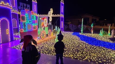 Phoenix Christmas light map: azcentral features over-the-top displays