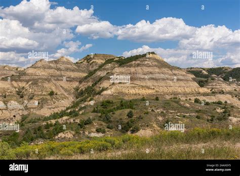 Badlands north dakota hi-res stock photography and images - Alamy