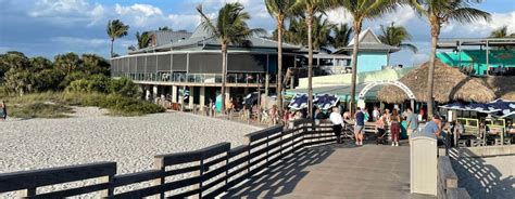 16 Best Waterfront Restaurants in Venice, Florida [2022]