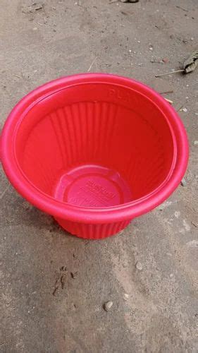 Red Plastic Plant Pot at best price in Chilkana Sultanpur by M S Nursery | ID: 2849982686833