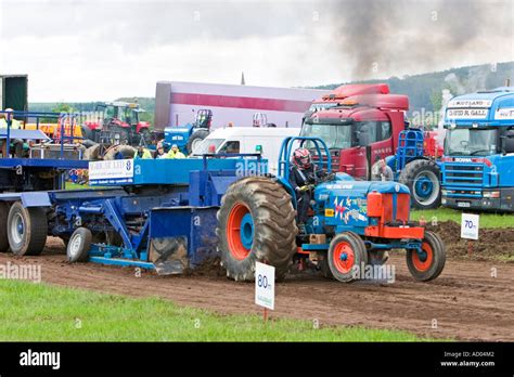 Tractor pulling contest at Scottish agricultural show Stock Photo - Alamy